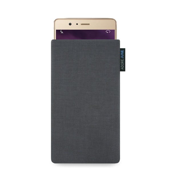The picture shows the front of Classic Sleeve for Huawei P9 lite in color Dark Grey; As an illustration, it also shows what the compatible device looks like in this bag