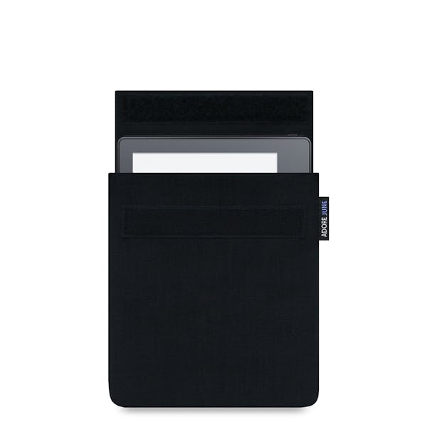 The picture shows the front of Classic Sleeve for Kindle Oasis 2016 in color Black; As an illustration, it also shows what the compatible device looks like in this bag