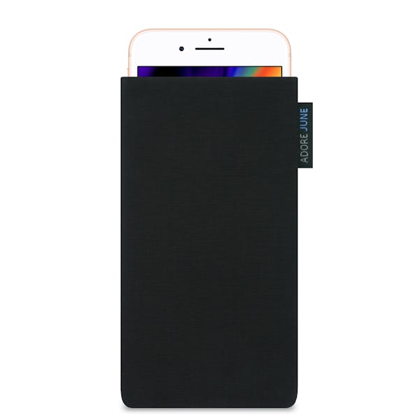 Das Bild zeigt die Vorderseite von Classic Tasche für Apple iPhone 8 in Farbe Schwarz; Zur Veranschaulichung wird ebenfalls dargestellt, wie das kompatible Gerät in dieser Tasche aussieht