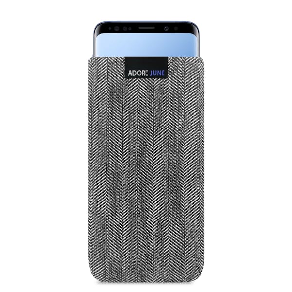 Das Bild zeigt die Vorderseite von Business Tasche für Samsung Galaxy S9 in Farbe Grau / Schwarz; Zur Veranschaulichung wird ebenfalls dargestellt, wie das kompatible Gerät in dieser Tasche aussieht