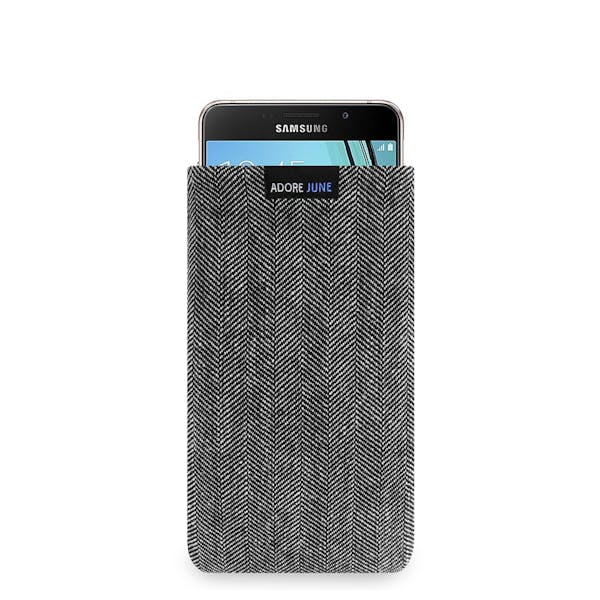 Das Bild zeigt die Vorderseite von Business Tasche für Samsung Galaxy A3 2016-2017 in Farbe Grau / Schwarz; Zur Veranschaulichung wird ebenfalls dargestellt, wie das kompatible Gerät in dieser Tasche aussieht