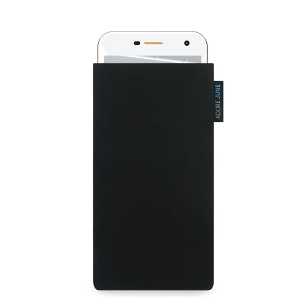 The picture shows the front of Classic Sleeve for Wileyfox Spark and Wileyfox Spark Plus in color Black; As an illustration, it also shows what the compatible device looks like in this bag