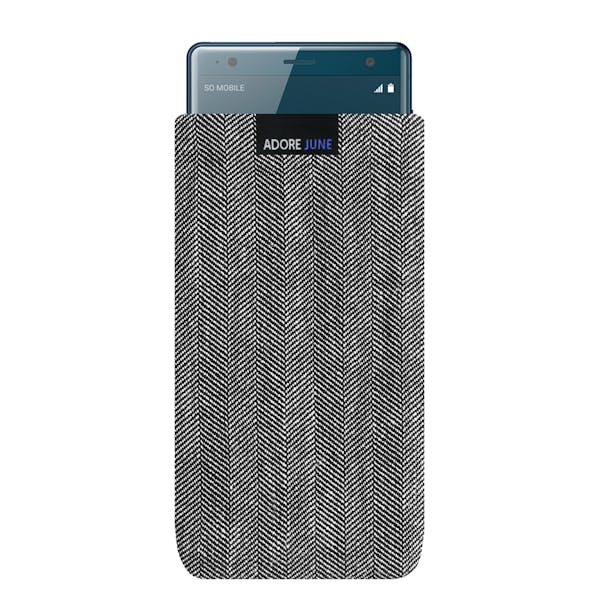 Das Bild zeigt die Vorderseite von Business Tasche für Sony Xperia XZ2 in Farbe Grau / Schwarz; Zur Veranschaulichung wird ebenfalls dargestellt, wie das kompatible Gerät in dieser Tasche aussieht