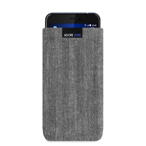 Das Bild zeigt die Vorderseite von Business Tasche für HTC U11 in Farbe Grau / Schwarz; Zur Veranschaulichung wird ebenfalls dargestellt, wie das kompatible Gerät in dieser Tasche aussieht
