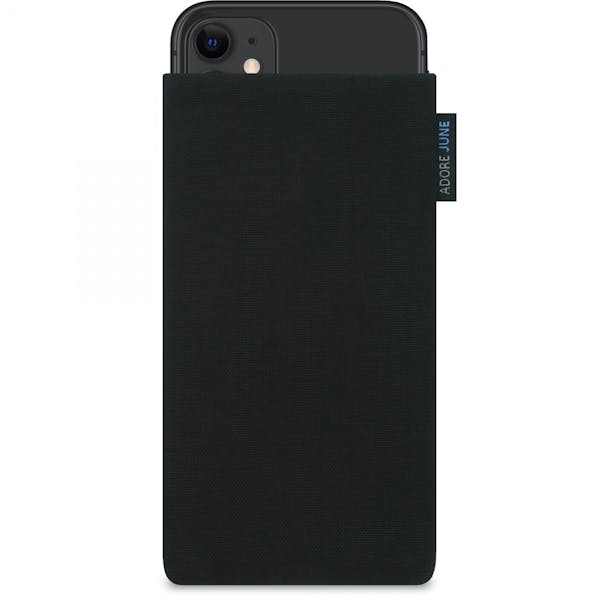 Das Bild zeigt die Vorderseite von Classic Tasche für Apple iPhone 11 in Farbe Schwarz; Zur Veranschaulichung wird ebenfalls dargestellt, wie das kompatible Gerät in dieser Tasche aussieht